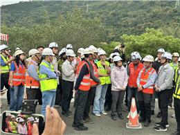 蕭副總統美琴視察本公司台9線231k+952馬太鞍溪橋復建工程