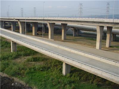 彰濱交流道高架橋工程