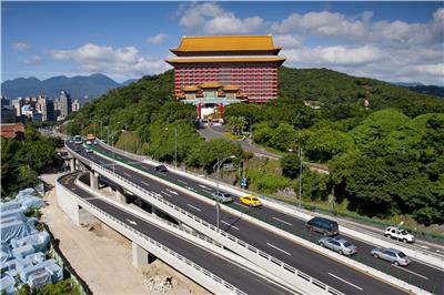新生高架橋北端引道工程