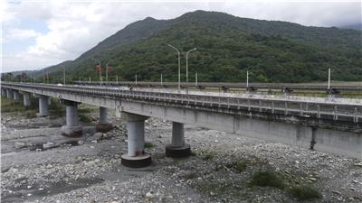 Taiwan Line 9 212K+800~ 214K + 685 Papaya River Bridge Reconstruction Project